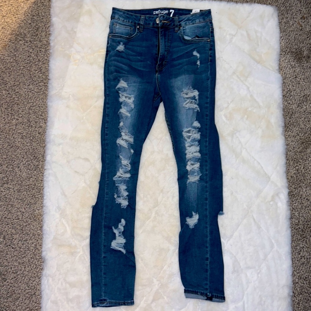 Refuge holy jeans